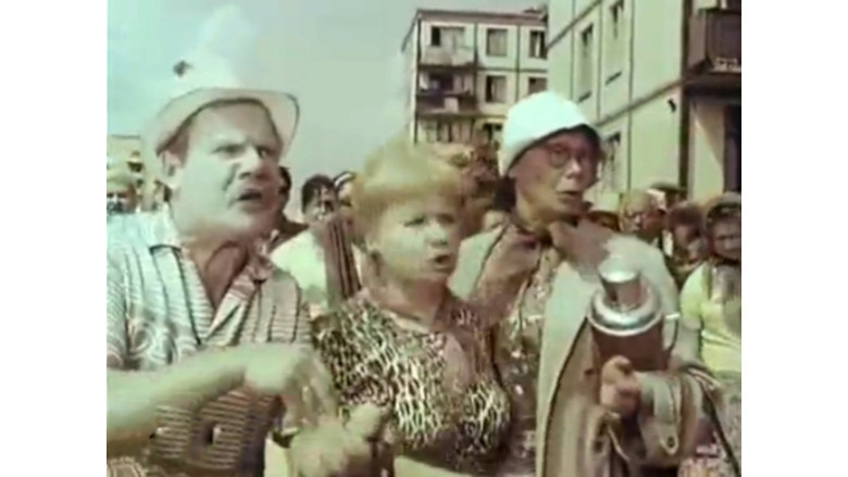 кадр из фильма Пока гром не грянет