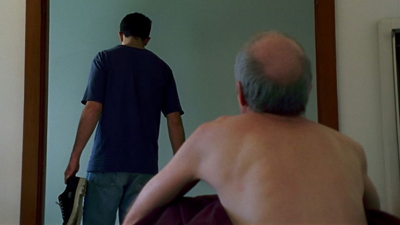 кадр из фильма Just Out of Reach