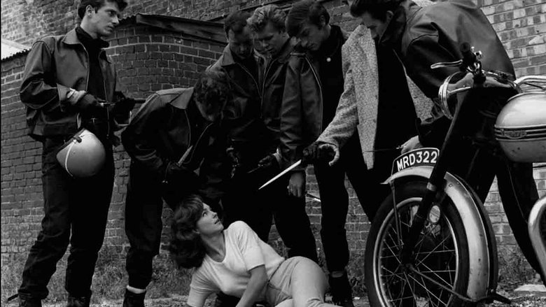 кадр из фильма Проклятые