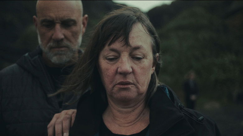 кадр из фильма The Shroud