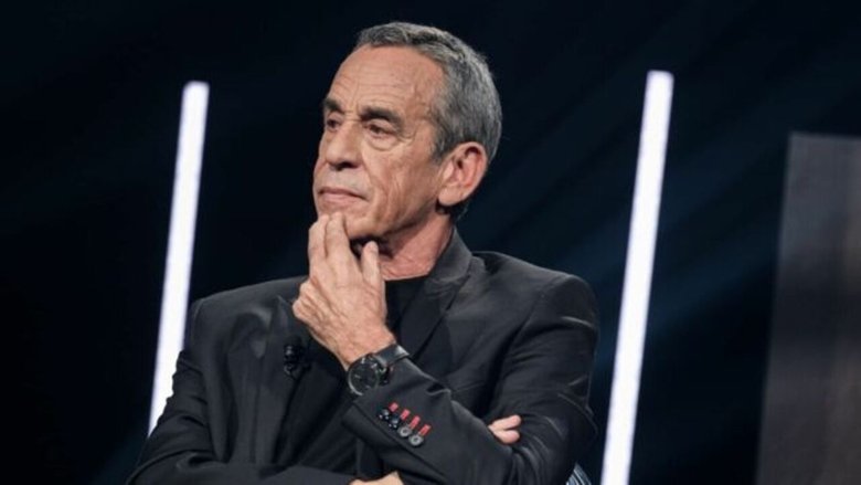 кадр из фильма Ardisson, l'Homme en Noir : l'hommage