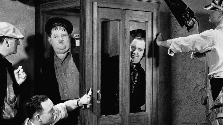 кадр из фильма Laughing Gravy