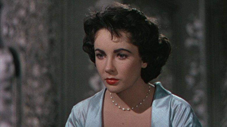 кадр из фильма Слоновья тропа