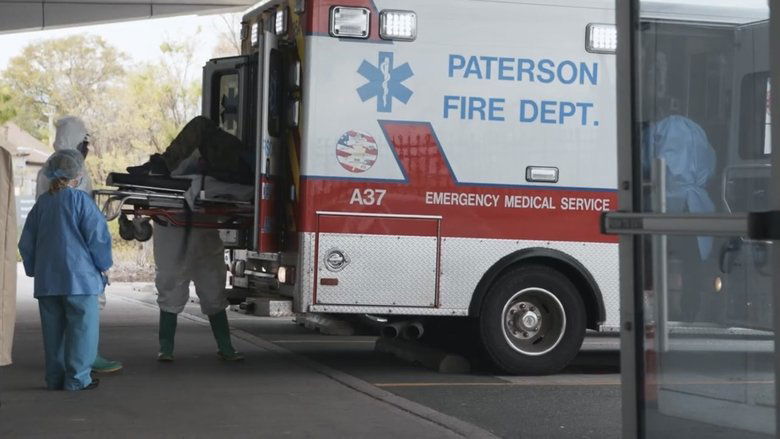 кадр из фильма In Case of Emergency