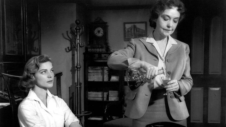 кадр из фильма Паутина