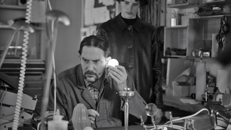 кадр из фильма Electric Fields