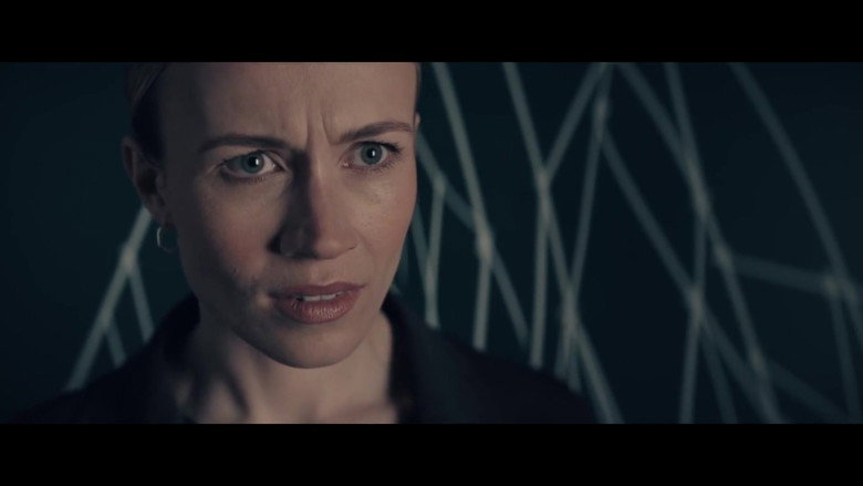 кадр из фильма The Alice Paradox