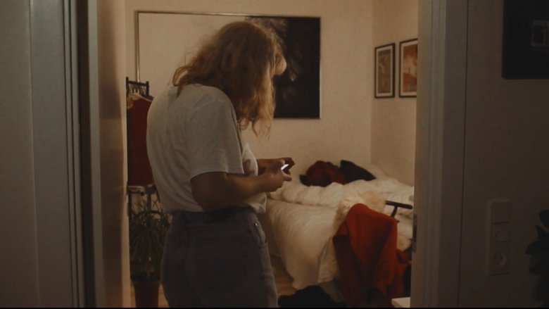 кадр из фильма In Hands Reach