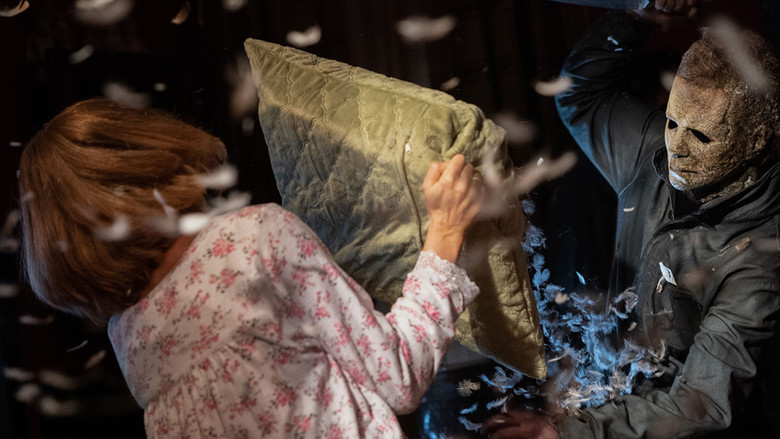 кадр из фильма Хэллоуин заканчивается