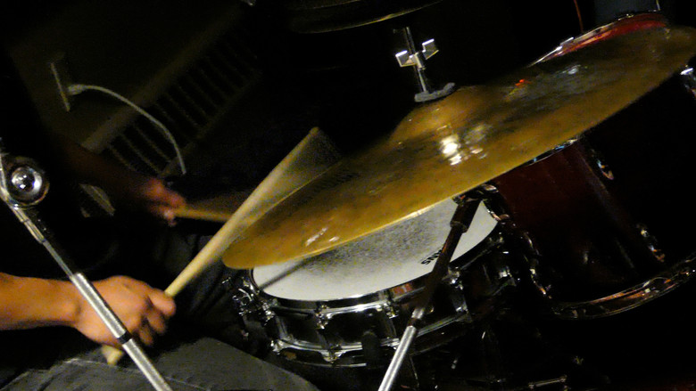 кадр из фильма LIGHTS OUT