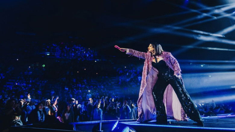 кадр из фильма Laura Pausini - Concierto 30 años