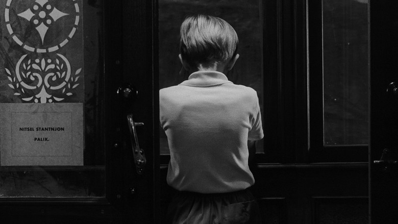 кадр из фильма Молчание