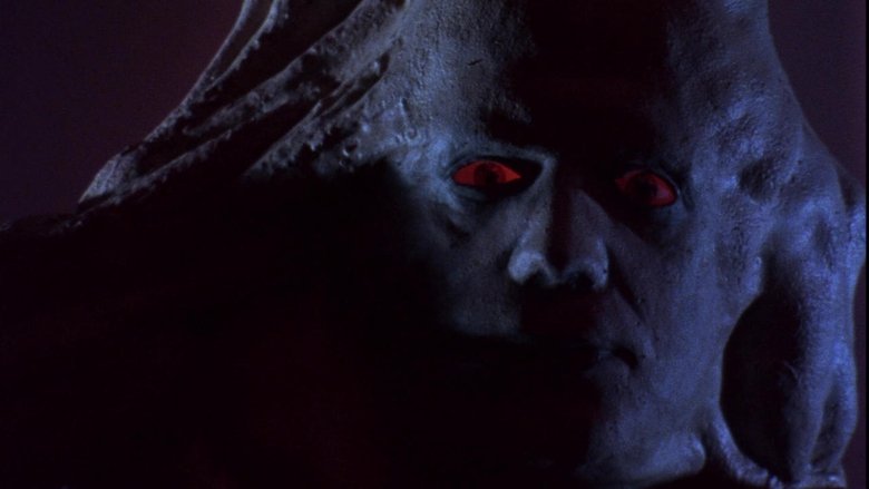 кадр из фильма Существо в корзине