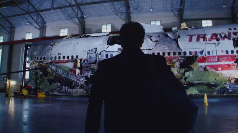 кадр из фильма TWA Flight 800