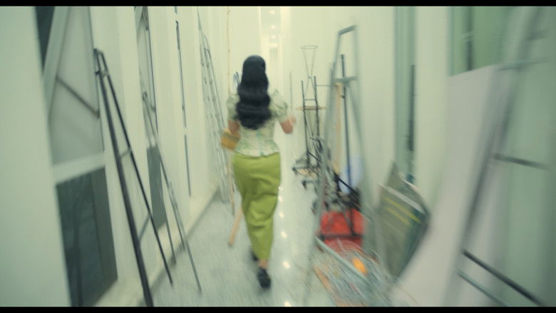 кадр из фильма និយាយឡើងវិញ