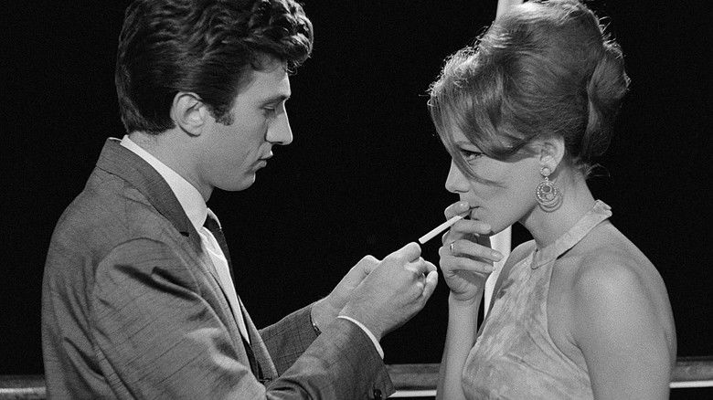 кадр из фильма Ο ζεστός μήνας Αύγουστος