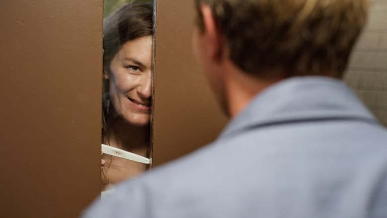 кадр из фильма Достойна любви