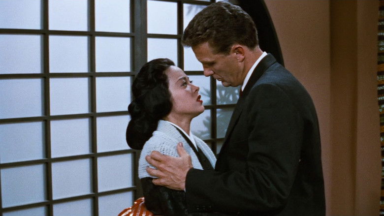 кадр из фильма Дом из бамбука