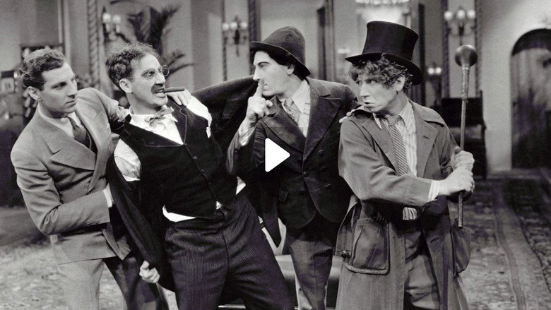 кадр из фильма Кокосовые орешки