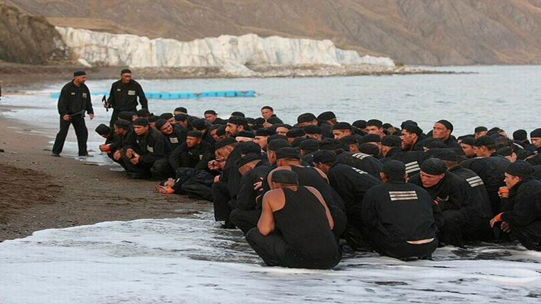 кадр из фильма Новая Земля