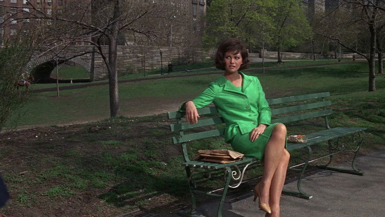 кадр из фильма С завязанными глазами