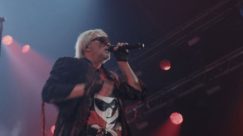 кадр из фильма Алиса: Дудка