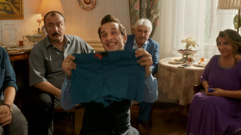 кадр из фильма В кругу семьи