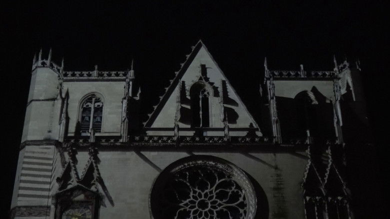 кадр из фильма Fête des Lumières